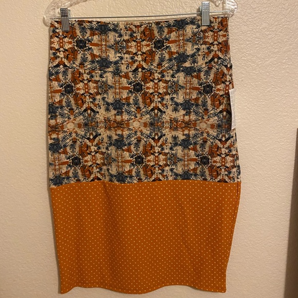 Pencil skirt - Picture 1 of 3